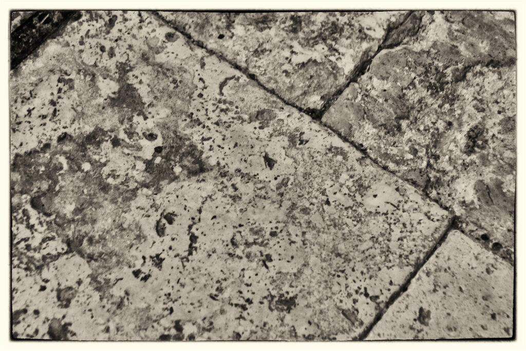 1718 Forum Texture2 9