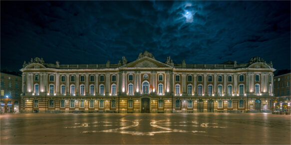 Toulouse by Night (2016)