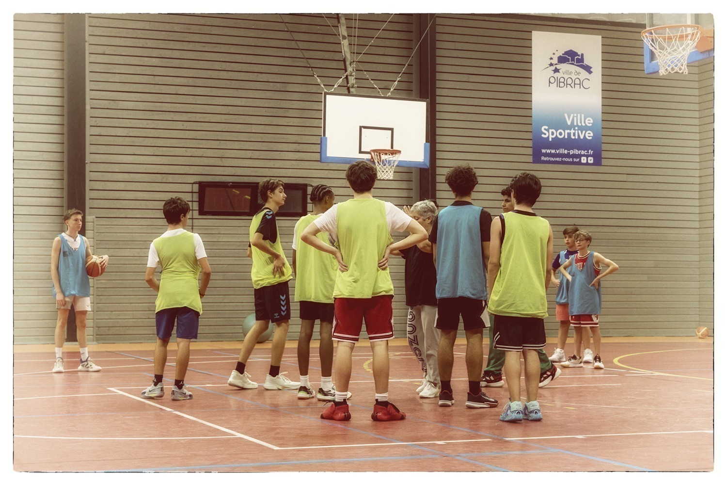 2425 CDV15 En equipe 4